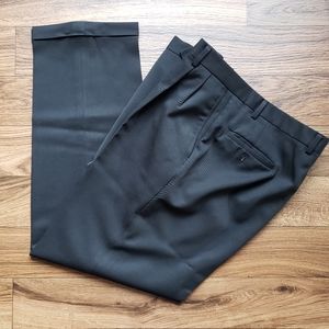Black Joseph  & Feiss Gabardine 2 Pleat Pant